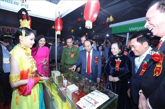 Đẩy mạnh xúc tiến thương mại định hướng xuất khẩu 